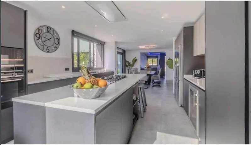 Brand New Modern Villa Marbellac
